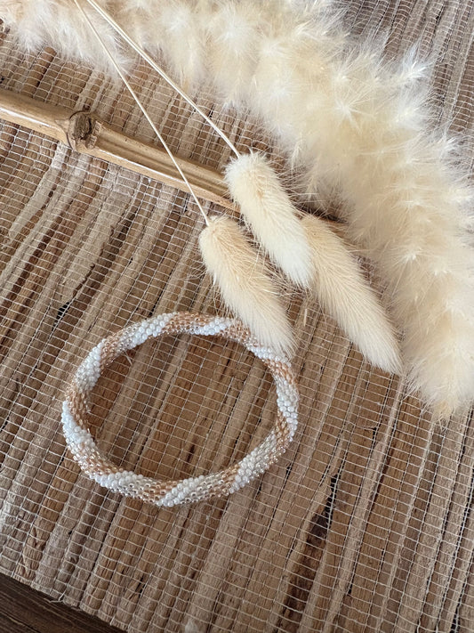 Bracelet Népalais blanc beige et or